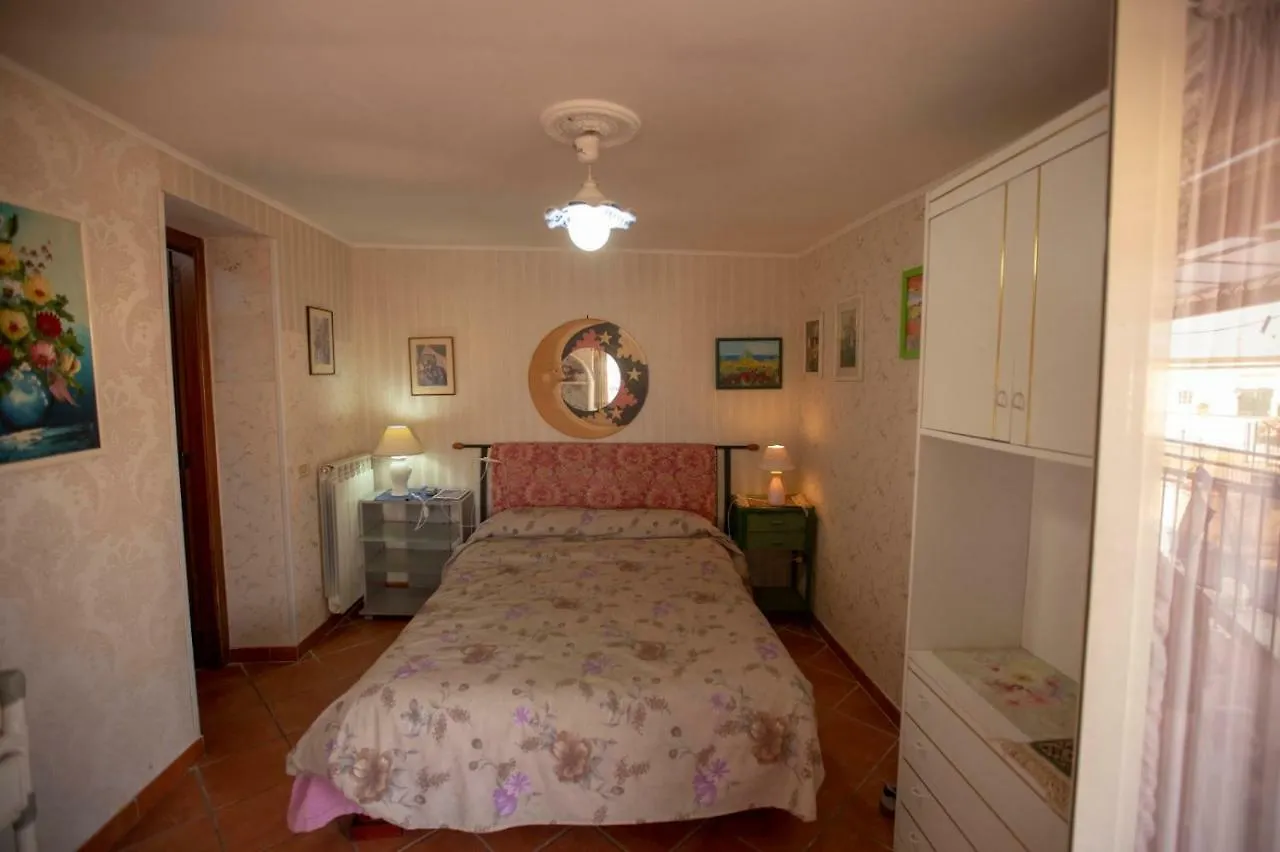 Via Emanuele De Deo, 23 Casa Vacanze Naples Italy